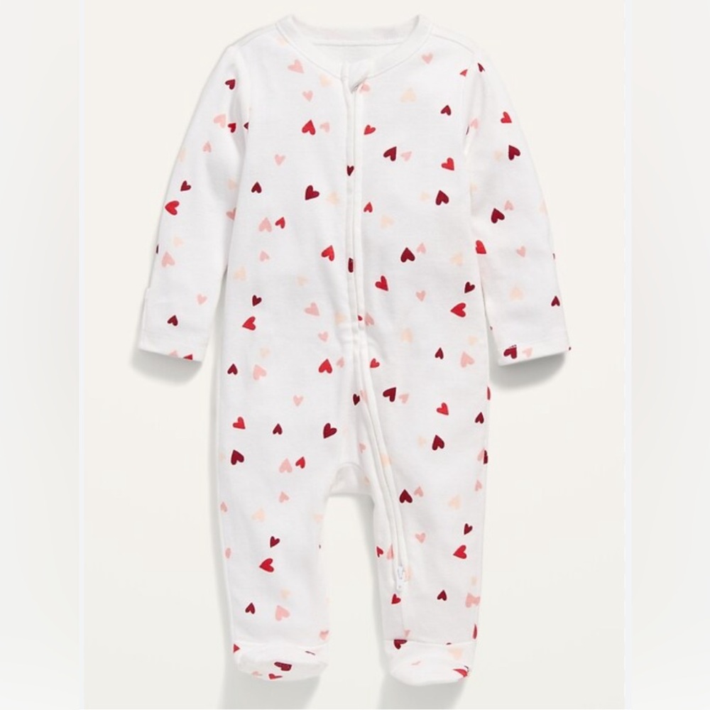 Old navy heart printed sleep and play one piece 0-3